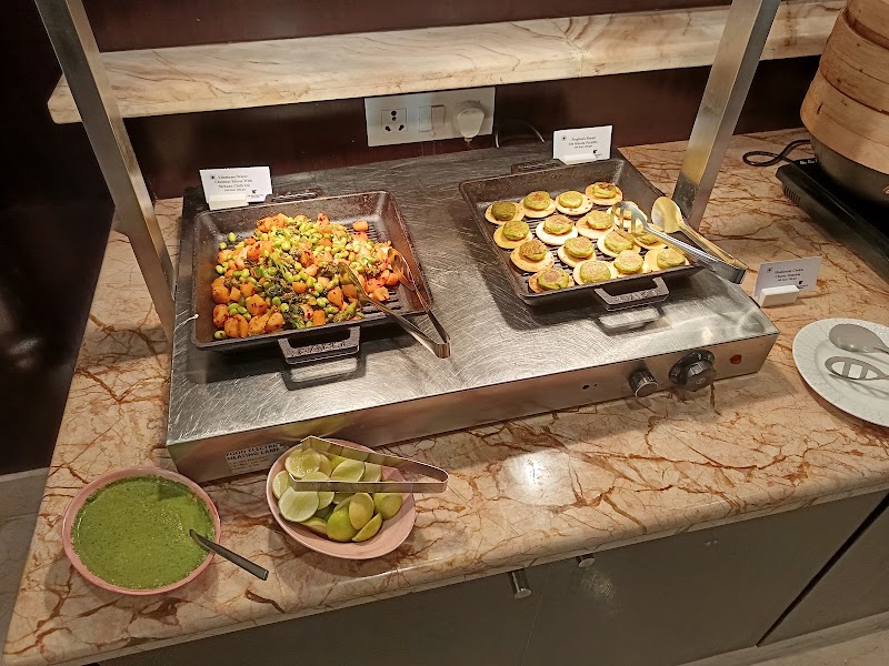 The JW Lounge - The JW Lounge 24, 24/1, Vittal Mallya Rd, KG Halli, Shanthala Nagar, Ashok Nagar, Bengaluru, Karnataka 560001, India