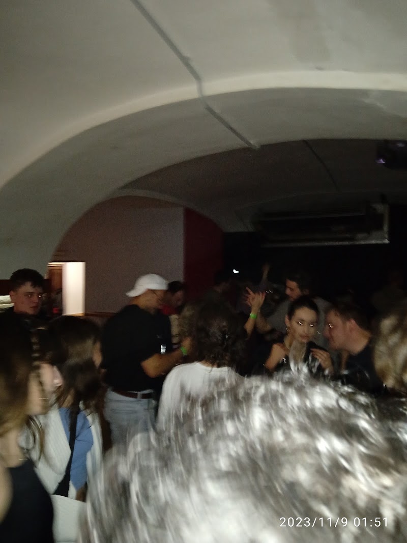 No Limit Bar - No Limit Bar, 1, Divadelní 2771, 301 00 Plzeň 3-Jižní Předměstí, Czechia