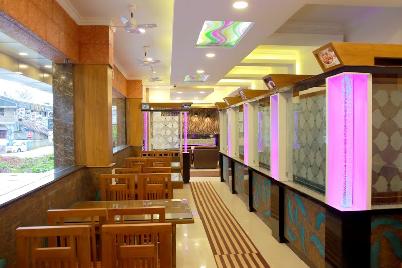 Camp Munnar Holiday inn - Camp Munnar Holiday inn Ikka Nagar, Munnar, Kerala 685612, India
