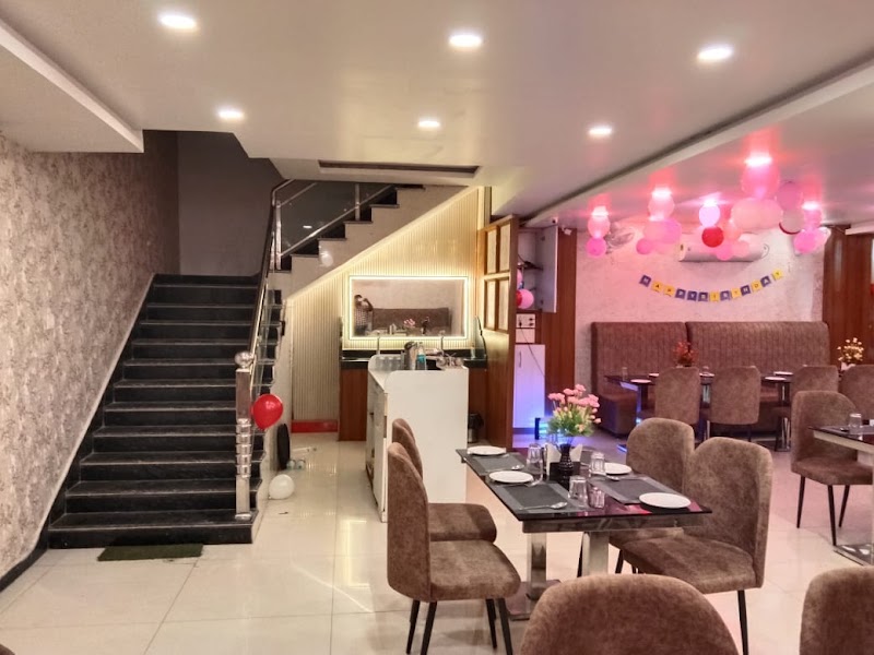 Aangan Restaurant & Banquet - Aangan Restaurant & Banquet Ground Floor, 18/752, Pakki Sarai Rd, opp. State Bank Of India, Mahammadpur Kazi, Chowk, Chandwara, Muzaffarpur, Bihar 842001, India