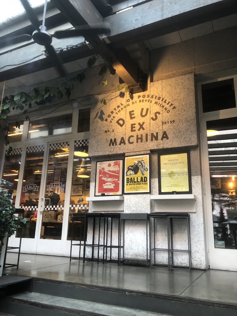 Deus Cafe Isola - The Portal of Possibilities - Deus Cafe Isola - The Portal of Possibilities, V. Genova Thaon di Revel, 3, 20159 Milano MI, Italy