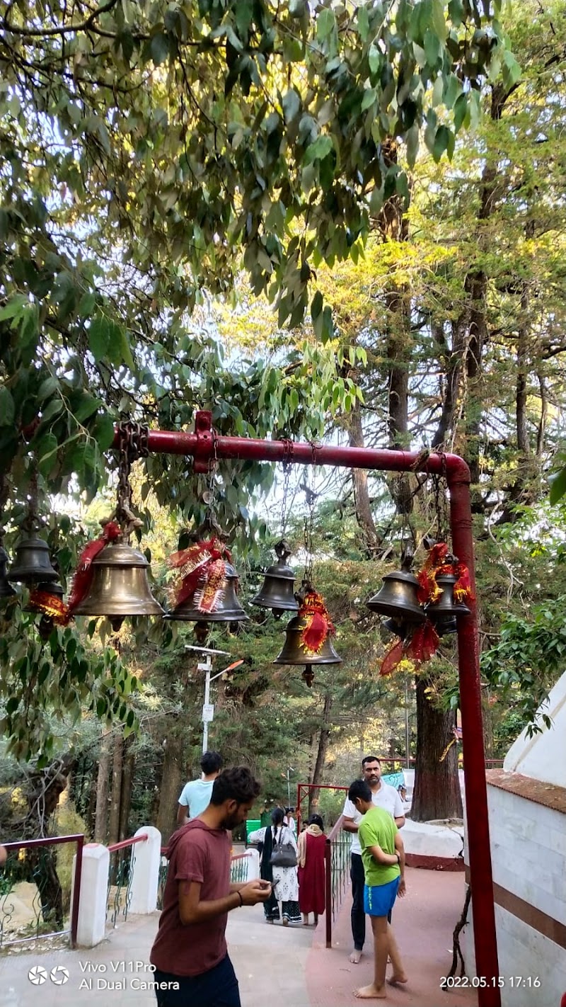 Mukteshwar Market - Mukteshwar Market, FJ9X+39W, 16, Bhatelia-Mukteshwar Rd, Mukteshwar, Uttarakhand 263138, India