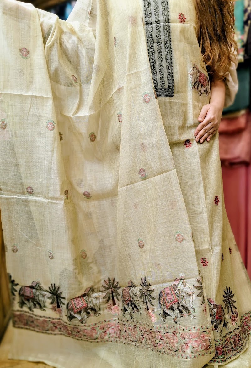 VISHA FASHION - VISHA FASHION B-14,Elco Market,hill Road, B-2, Ramdas Nayak Rd, Bandra West, Mumbai, Maharashtra 400050, India