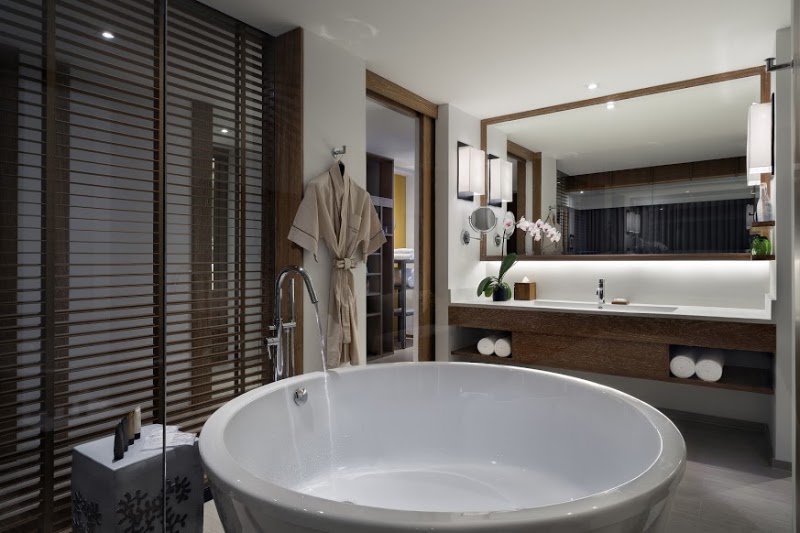 The Nai Harn, Phuket - The Nai Harn, Phuket, 23/3 Moo1, Vises Road, Rawai, Muang District, Nai Harn Beach, ตำบล ราไวย์ Muang, ภูเก็ต 83100, Thailand