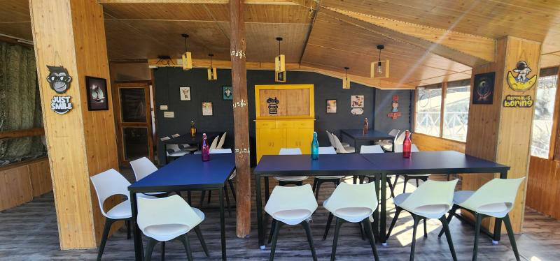 Pineroots Cafe - Pineroots Cafe Pineroots Cafe, 224/1, Po, Sar, Jibhi, Himachal Pradesh 175123, India