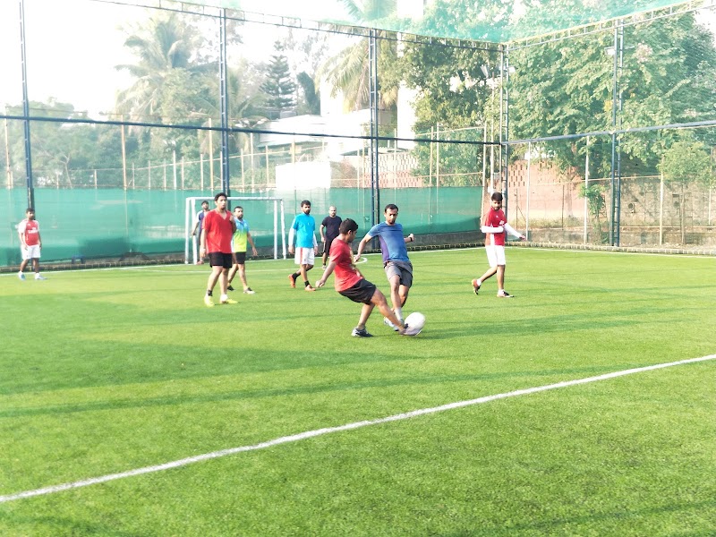 Urbounce Gym, Fergusson College Road Branch - Urbounce Gym, Fergusson College Road Branch, 925, B4, Deendayal Hospital Lane Tukaram Paduka, Chowk, Ferguson College Rd, Shivajinagar, Pune, Maharashtra 411004, India