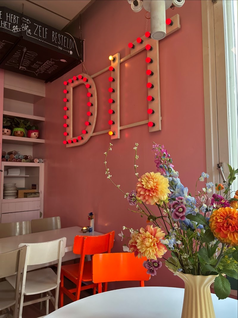 Eetbar DIT - Eetbar DIT Snellestraat 24-26, 5211 EN 's-Hertogenbosch, Netherlands