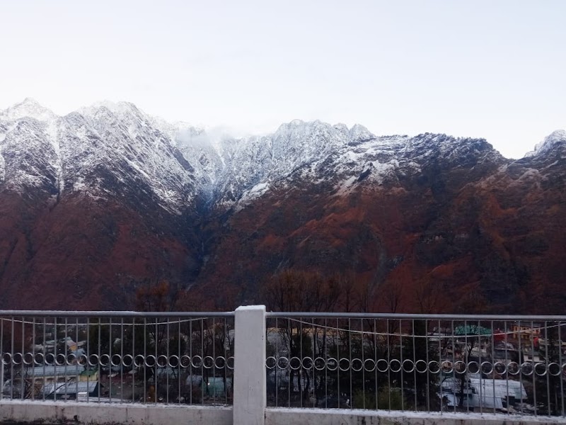 Badri Kedar Home Stay - Badri Kedar Home Stay Nog chodari House no 66 ward 7, near army hospital post office, Joshimath Army Area, Joshimath, Uttarakhand 246443, India