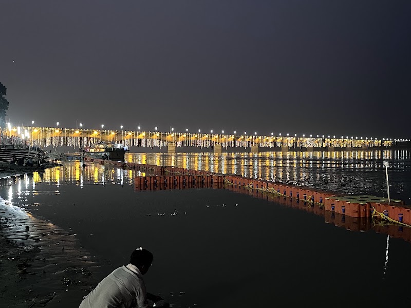 Naya Sarayu Ghat - Naya Sarayu Ghat Theri Bazar, Ayodhya, Uttar Pradesh 272129, India