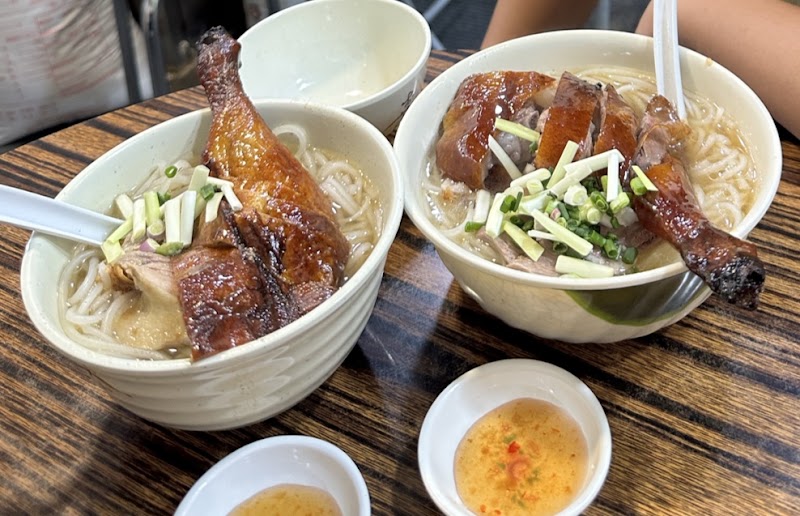 Po Kee BBQ Restaurant - Po Kee BBQ Restaurant 425 Queen's Rd W, Shek Tong Tsui, Hong Kong