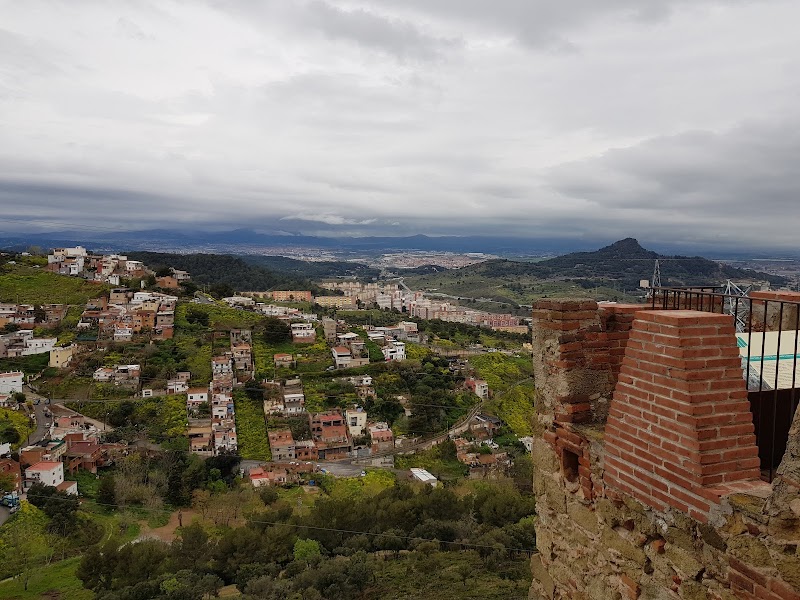 Castell de Torre Baró - Castell de Torre Baró, Ctra. Alta de les Roquetes, 309, Nou Barris, 08033 Barcelona, Spain