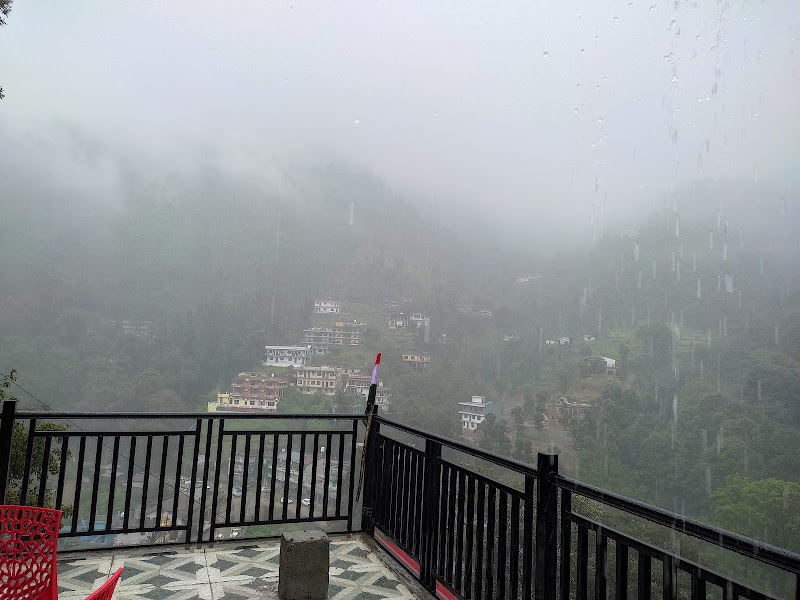 Fruit Market - Fruit Market, 9GP7+HPG, NH 109, Bhowali, Bhawanipur, Sukha, Uttarakhand 263132, India