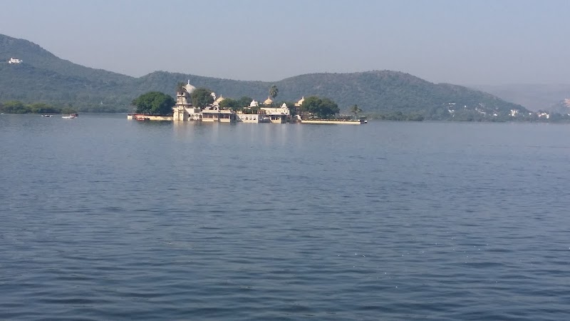 Manik Lal Verma Park - Manik Lal Verma Park HM9P+H8M, Pichola, Udaipur, Rajasthan 313001, India