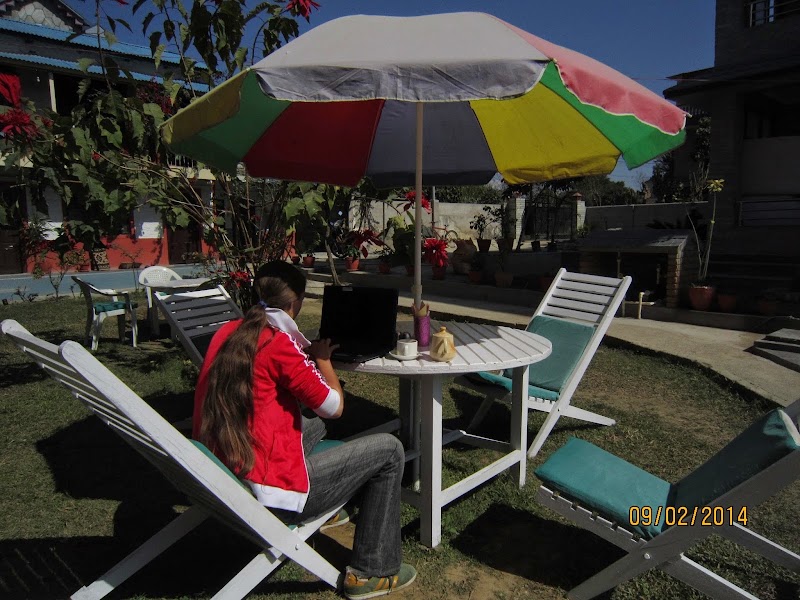 New Annapurna Guest House - New Annapurna Guest House Lakeside Rd, Pokhara 33700, Nepal
