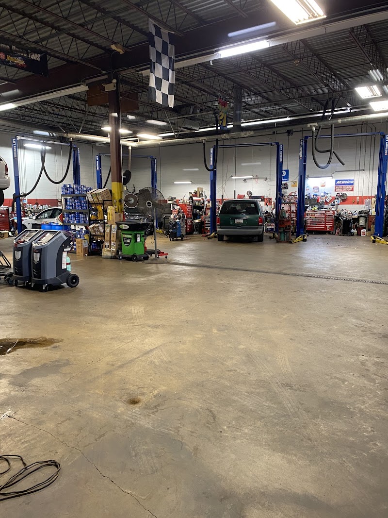 Rockville Auto & Truck Services - Rockville Auto & Truck Services 108 Crabb Ave, Rockville, MD 20850, USA