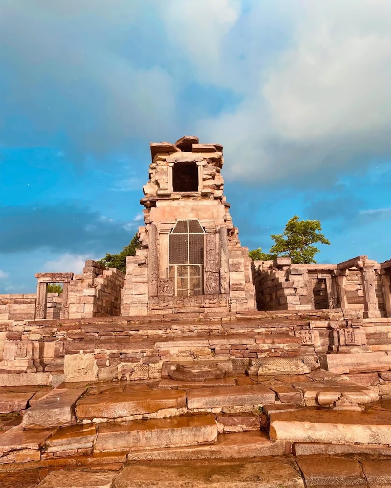 Stupa 2 - Stupa 2 FPJP+7GF, Sanchi, Madhya Pradesh 464661, India