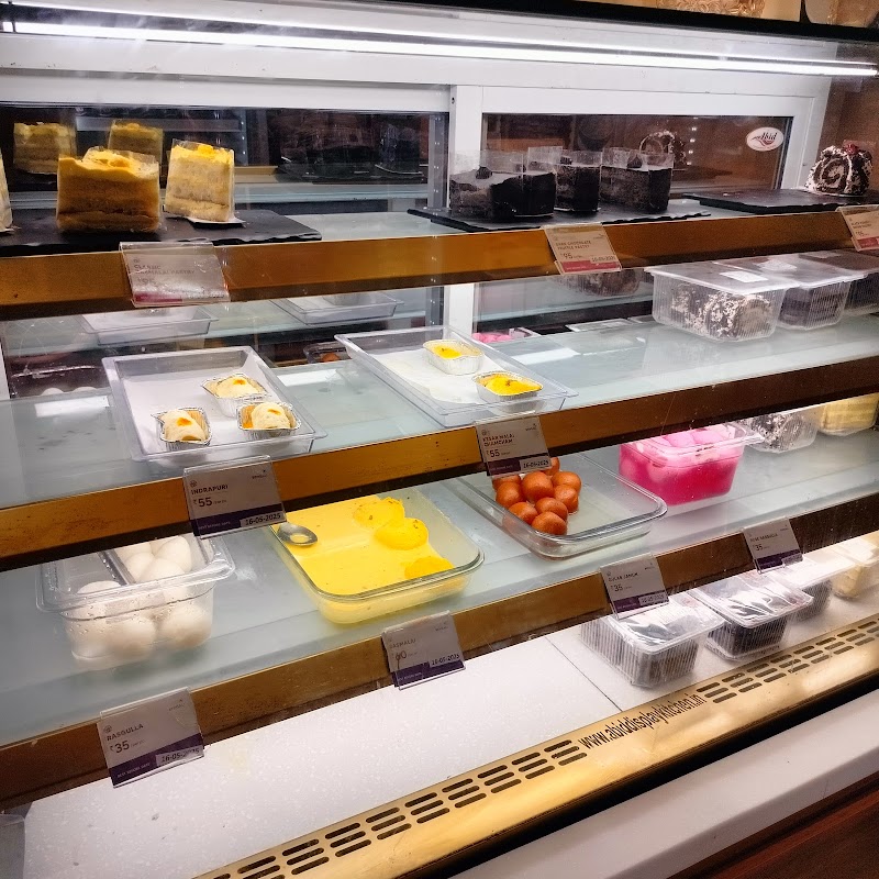 Haldiram's - Haldiram's, Ground Floor, KSR Railway Station, South Western Railway, Railway Station Road, Kempegowda, Majestic, Bengaluru, Karnataka 560023, India