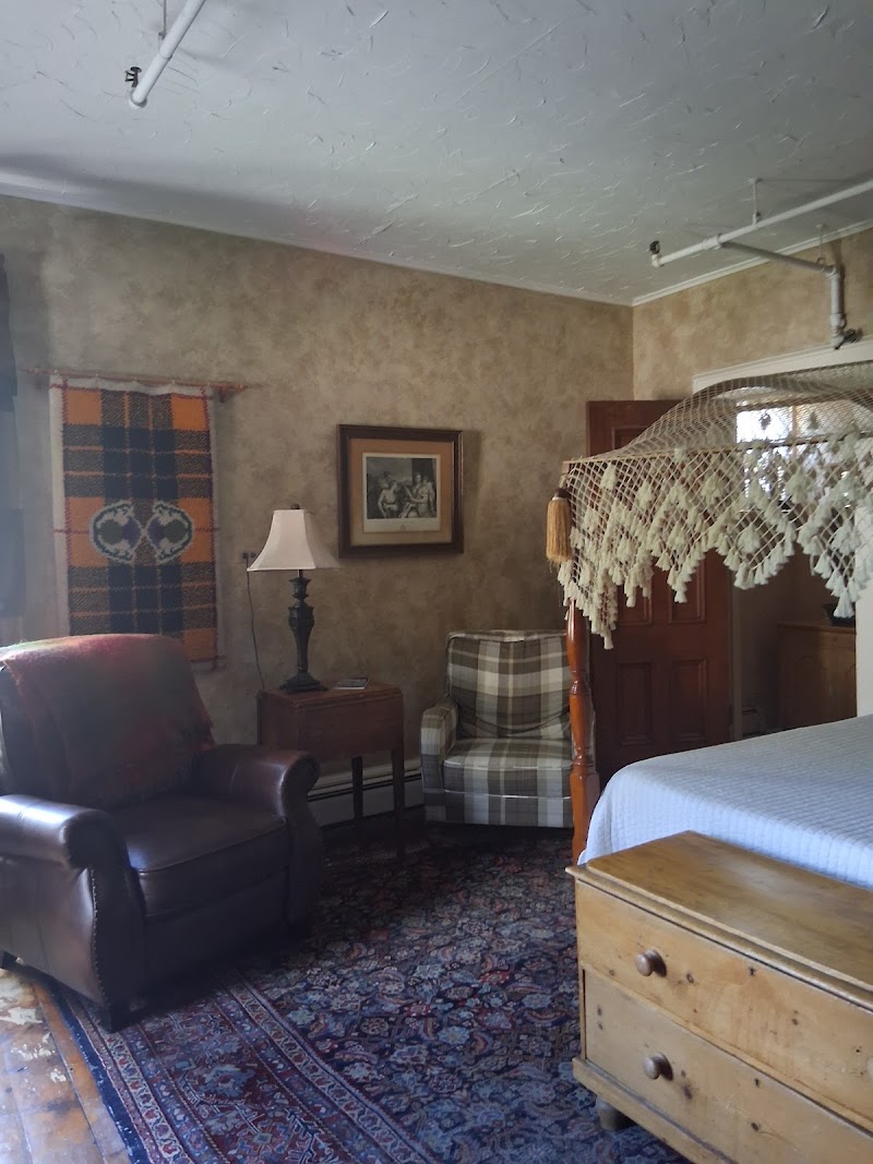 The Brae Loch Inn - The Brae Loch Inn, 5 Albany St, Cazenovia, NY 13035, USA