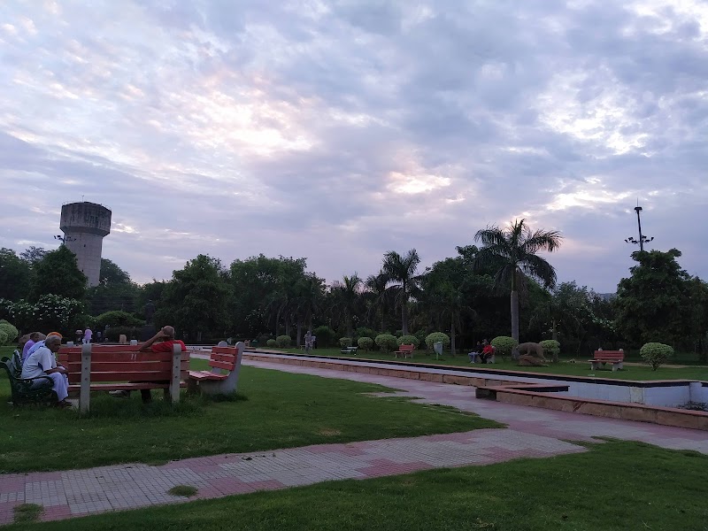 Tau Devi Lal Park - Tau Devi Lal Park Sector 22 Rd, Sector 22B, Sector 22A, Sector 22, Gurugram, Haryana 122015, India