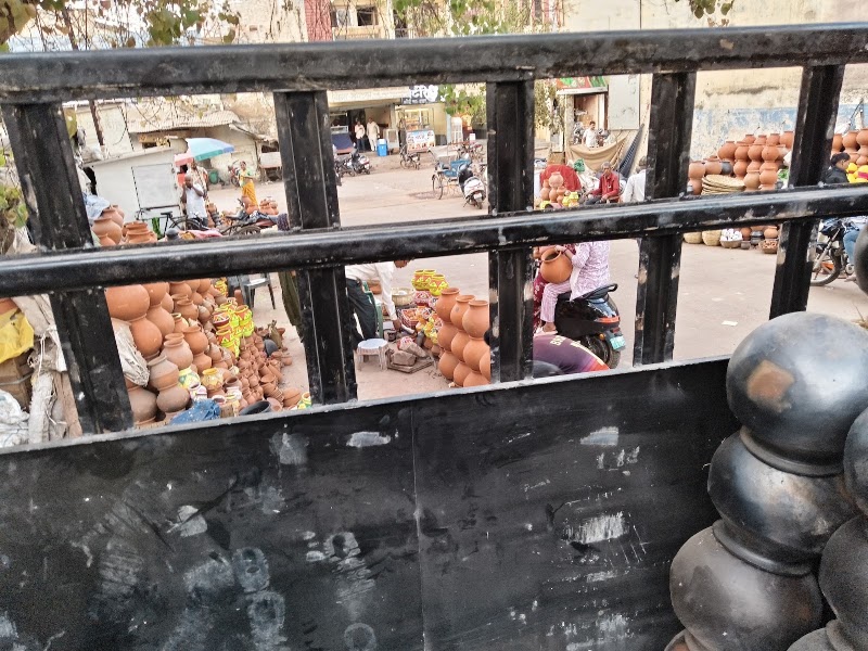 Indira Market - Indira Market, shop number e 8, Indra market, Baniya Para, Durg, Chhattisgarh 491001, India