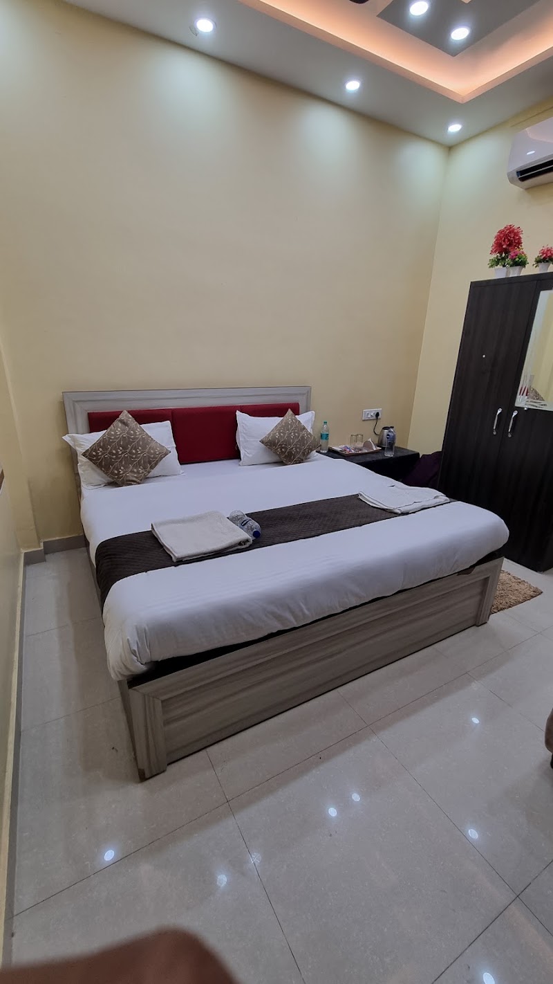 Madhur kunj palace - Madhur kunj palace Q6R2+XXJ, New Colony, Ayodhya, Uttar Pradesh 224123, India