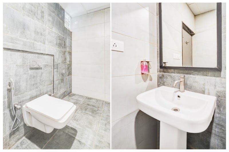 Super Townhouse by OYO RR Nagar - Super Townhouse by OYO RR Nagar, R.R Nagar, Plot Number 5, Main Road, Channasandra, Rajarajeshwari Nagar, Bengaluru, Karnataka 560098, India