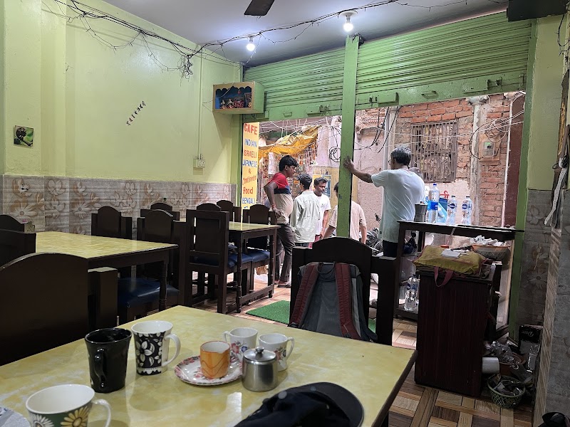 Jyoti Cafe - Jyoti Cafe, Shop No.D 32 2, Dashashwamedh Ghat Road, munshi ghat galli, Bangali Tola, Varanasi, Uttar Pradesh 221001, India