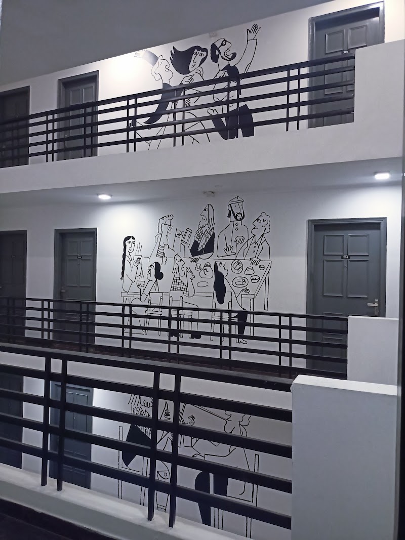 Townhouse Infinity stays - Townhouse Infinity stays 183p, Medicity, Islampur Colony, Sector 38, Gurugram, Haryana 122018, India