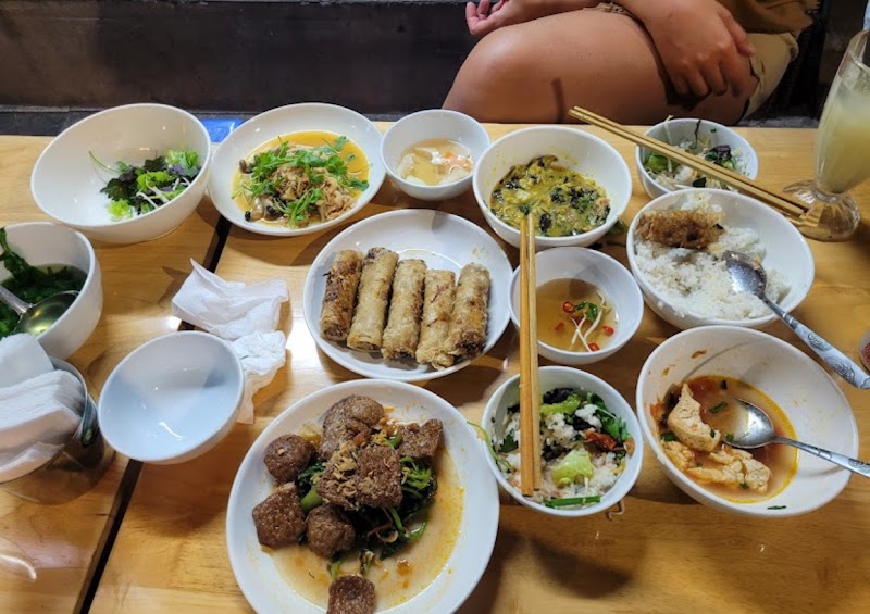 Ba Nhất Vegetarian Restaurant - Ba Nhất Vegetarian Restaurant 43B P. Hàng Bè, Phố cổ Hà Nội, Hoàn Kiếm, Hà Nội 100000, Vietnam