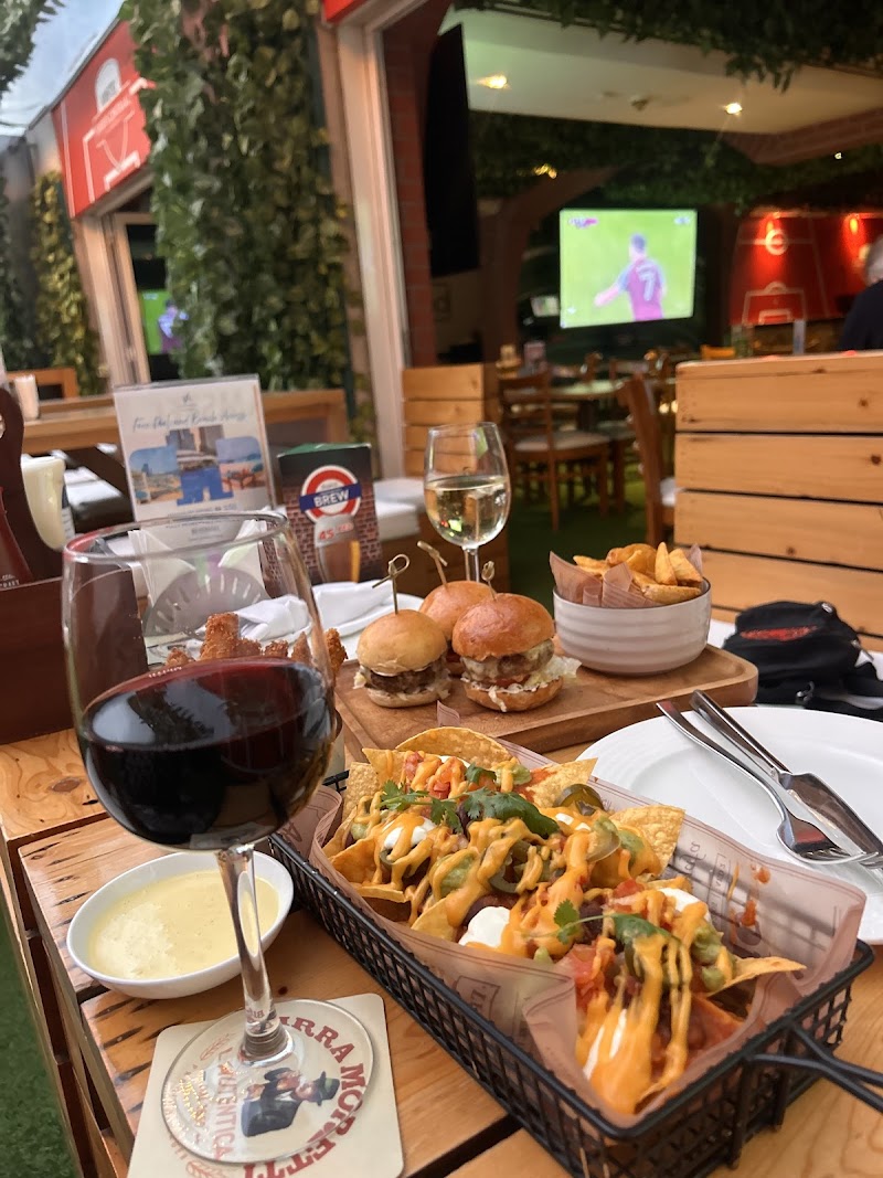 The Underground Pub - The Underground Pub Al Falea Street - Jumeirah Beach - مرسى دبي - دبي مارينا - دبي - United Arab Emirates