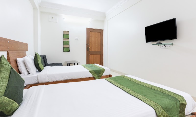Treebo Omni Palace - Hotel in Indore - Treebo Omni Palace - Hotel in Indore 16-C, Ratlam Kothi Main Rd, South Tukoganj, Indore, Madhya Pradesh 452001, India