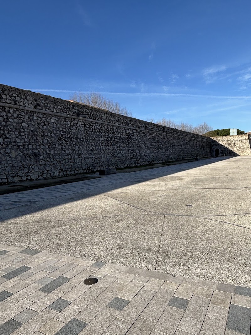 Ramparts - Ramparts 5 Prom. Courtine, 06600 Antibes, France