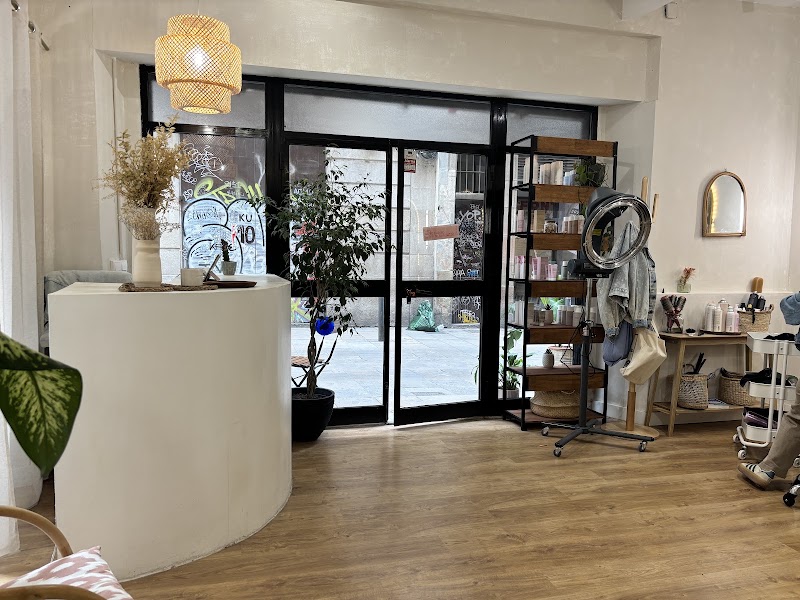 Wave Studio - Wave Studio, Carrer dels Consellers, 1, Ciutat Vella, 08003 Barcelona, Spain