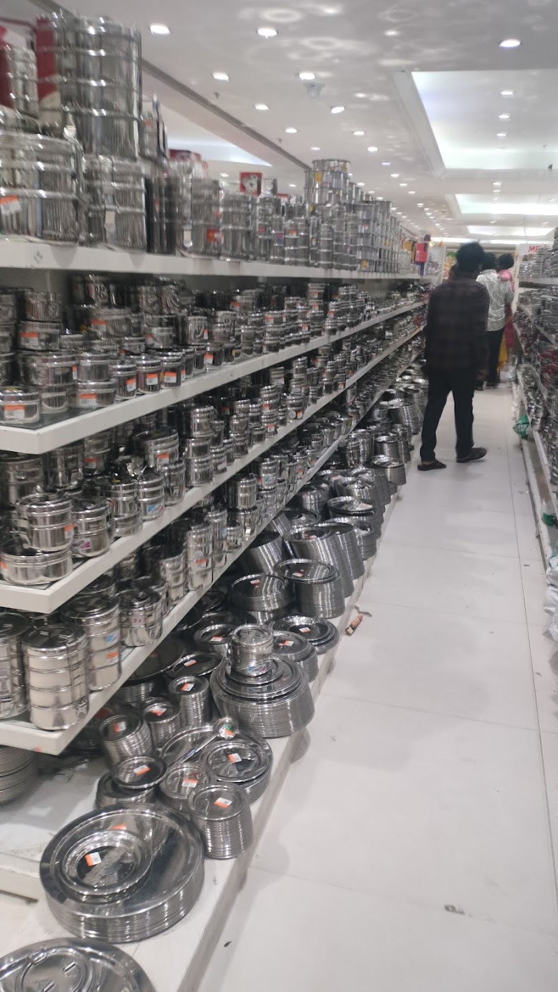The Legend Saravana Stores - The Legend Saravana Stores 128 & 129, N Usman Rd, T. Nagar, Chennai, Tamil Nadu 600017, India