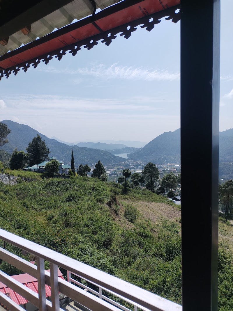 The cliff house on the ridge - The cliff house on the ridge, Vill-Dulai, p.o, bhowali, Ghorakhal, Mahargaon, Uttarakhand 263132, India