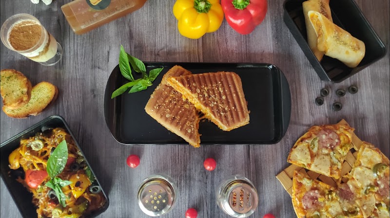 Tiny Tuscan Cafe | Galleria Market