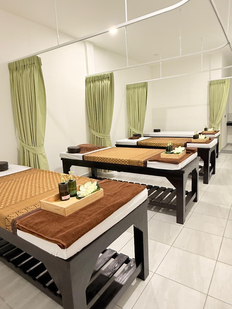 Golden Bliss Thai Massage - Golden Bliss Thai Massage, 265, 14 Sukhumvit Soi 22, Khwaeng Khlong Tan, Khet Khlong Toei, Krung Thep Maha Nakhon 10110, Thailand