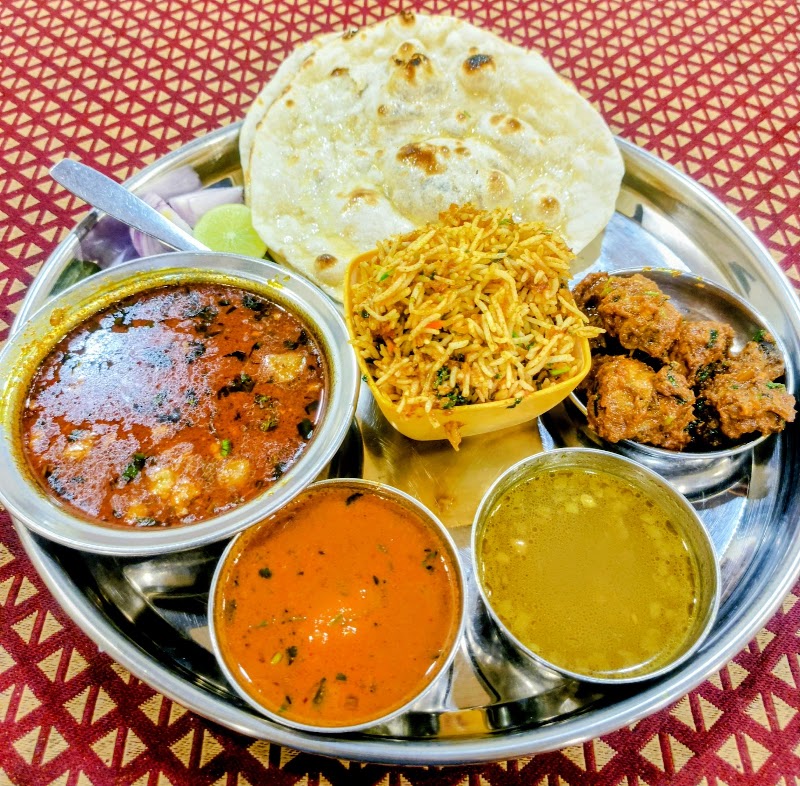 Subhanmangal Veg Non Veg Family Restaurant - Subhanmangal Veg Non Veg Family Restaurant Pune-Bangalore Highway, Moh tarf shirwal, Maharashtra 412801, India