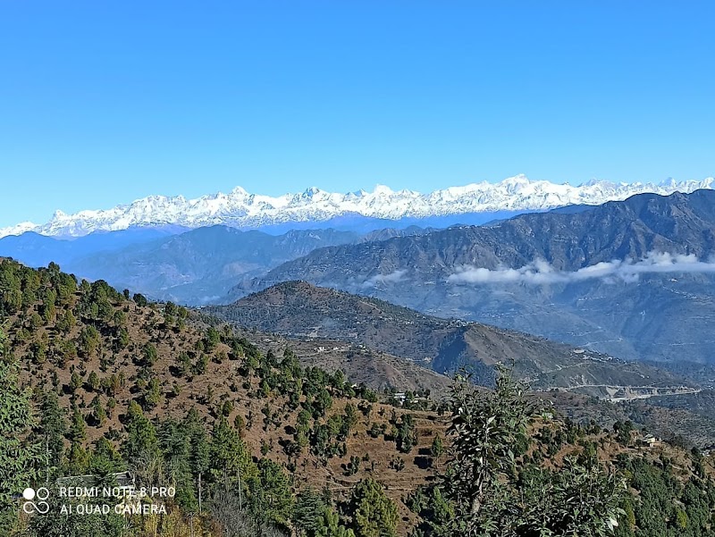 Pahadi Ghar (Himalayan HomeStay kanatal) - Pahadi Ghar (Himalayan HomeStay kanatal) Chamba - Mussoorie Rd, chokhal, Kanatal, Chamba, Churer Dhar, Uttarakhand 249145, India