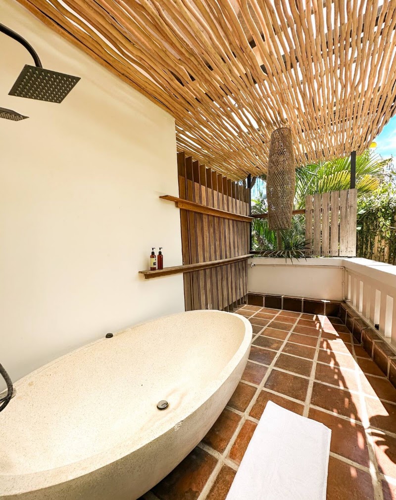 Canggu, Villa Umalas Airbnb: Pool, Garden, Beach 5mins, Walk to Cafes - Canggu, Villa Umalas Airbnb: Pool, Garden, Beach 5mins, Walk to Cafes Villa 7, (near, Liga.tennis Centre & Academy, Jalan Pulau Batam, Kerobokan, Kec. Denpasar Bar., Kabupaten Badung, Bali 80361, Indonesia