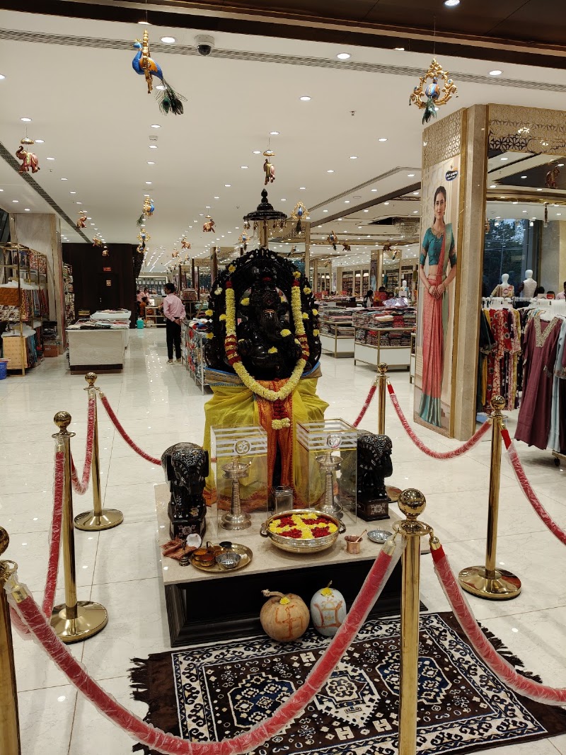 South India Shopping Mall - Hubballi - South India Shopping Mall - Hubballi, Marvel Ecron, Gokul Rd, near new KSRTC busstand, Rajendra Nagar, Hubballi, Karnataka 580030, India