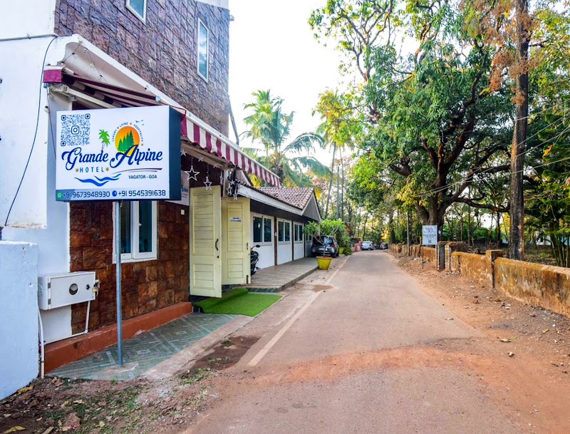 Grande Alpine Hotel - Grande Alpine Hotel Ozran Beach Rd, near Club 9 Bar, Small, Vagator, Anjuna, Goa 403509, India