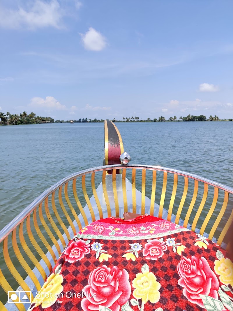 Alleppey Backwaters - Alleppey Backwaters G99J+2PF, Meenappally, Kuttamangalam, Kuppapuram, Kainakary North, Kerala 688011, India