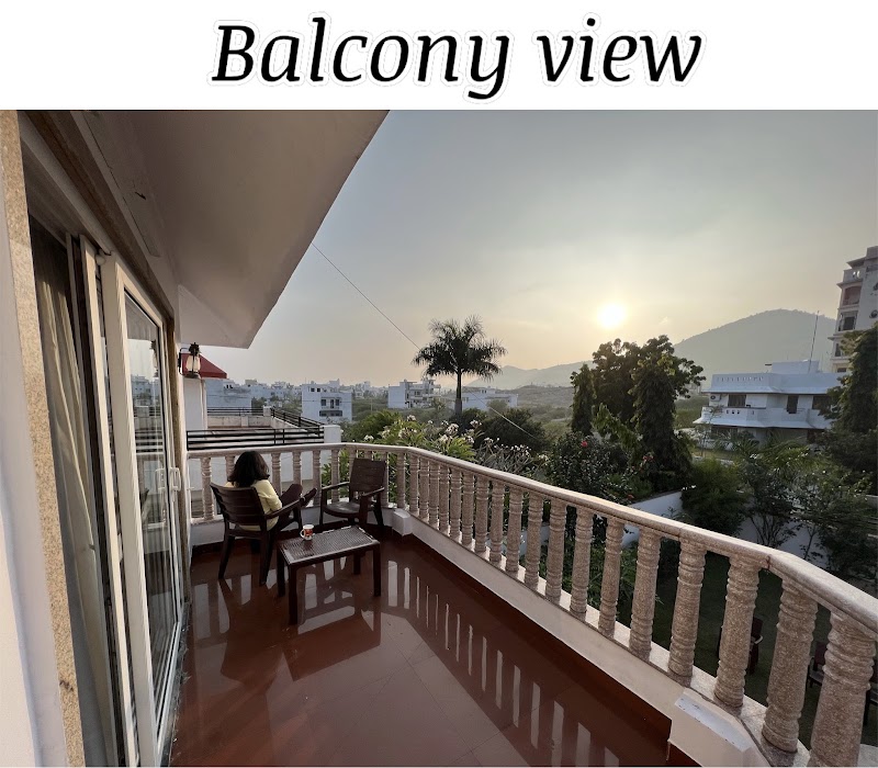 MiaoNPapa Hill View Room - MiaoNPapa Hill View Room, 17 B Jeevan tara resort Colony, Sajjan Nagar, Gordhan Vilas Rural, Rajasthan 313001, India