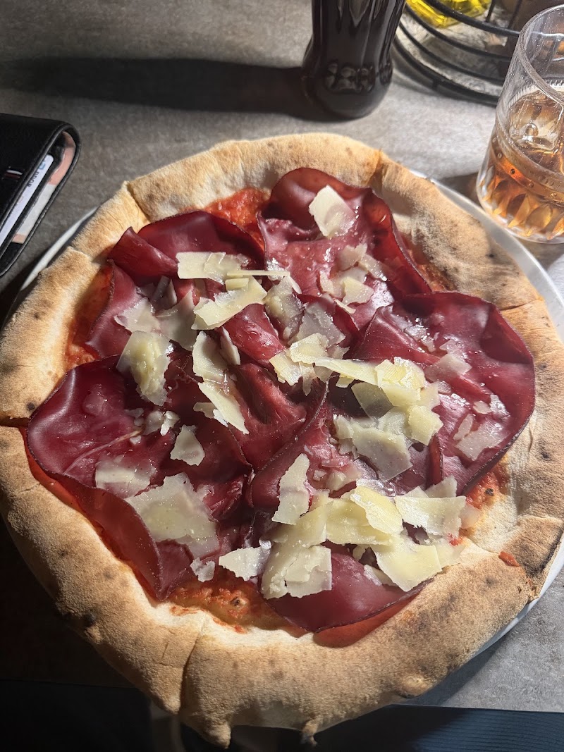 Pietra Pizzeria & Cocktail Bar - Pietra Pizzeria & Cocktail Bar Kumanovska 6, Beograd 11111, Serbia