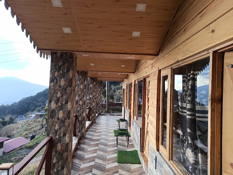 OYO Home 39997 Premium Wooden Cottage Stay - OYO Home 39997 Premium Wooden Cottage Stay, Luxury homes, Pangoot, Nainital, Uttarakhand 263001, India