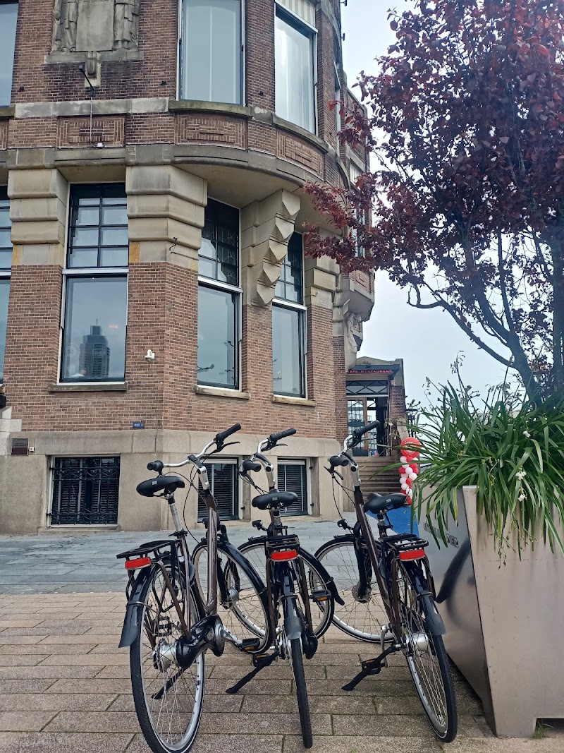 MOBIHUB | P+R Scheepvaartkwartier - MOBIHUB | P+R Scheepvaartkwartier, Van Vollenhovenstraat 5g, 3016 BE Rotterdam, Netherlands