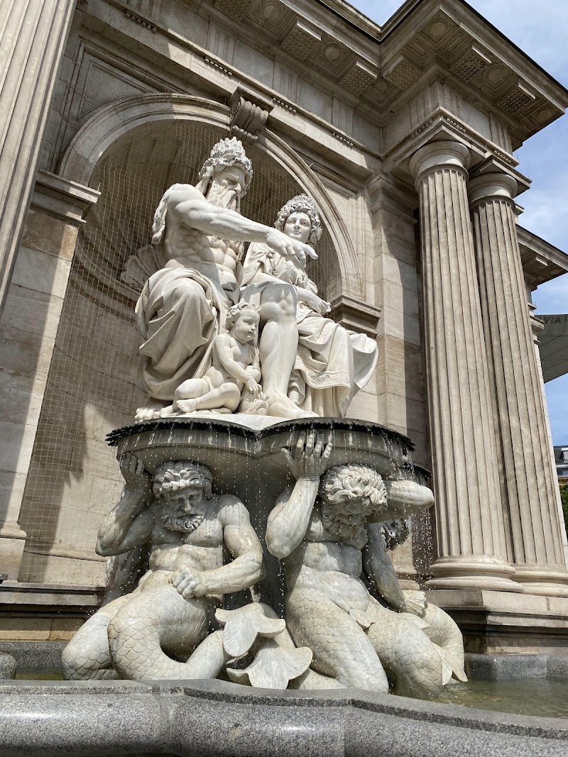 Future Bus Tours - Future Bus Tours, Albertinapl., 1010 Wien, Austria