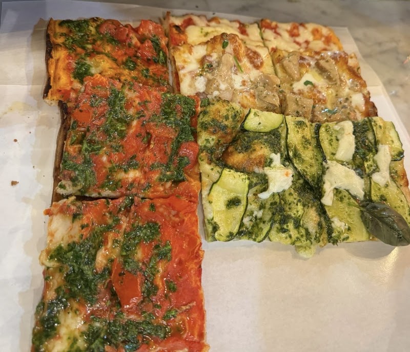 Pizzeria La Boccaccia - Pizzeria La Boccaccia, Via di Santa Dorotea, 2, 00153 Roma RM, Italy