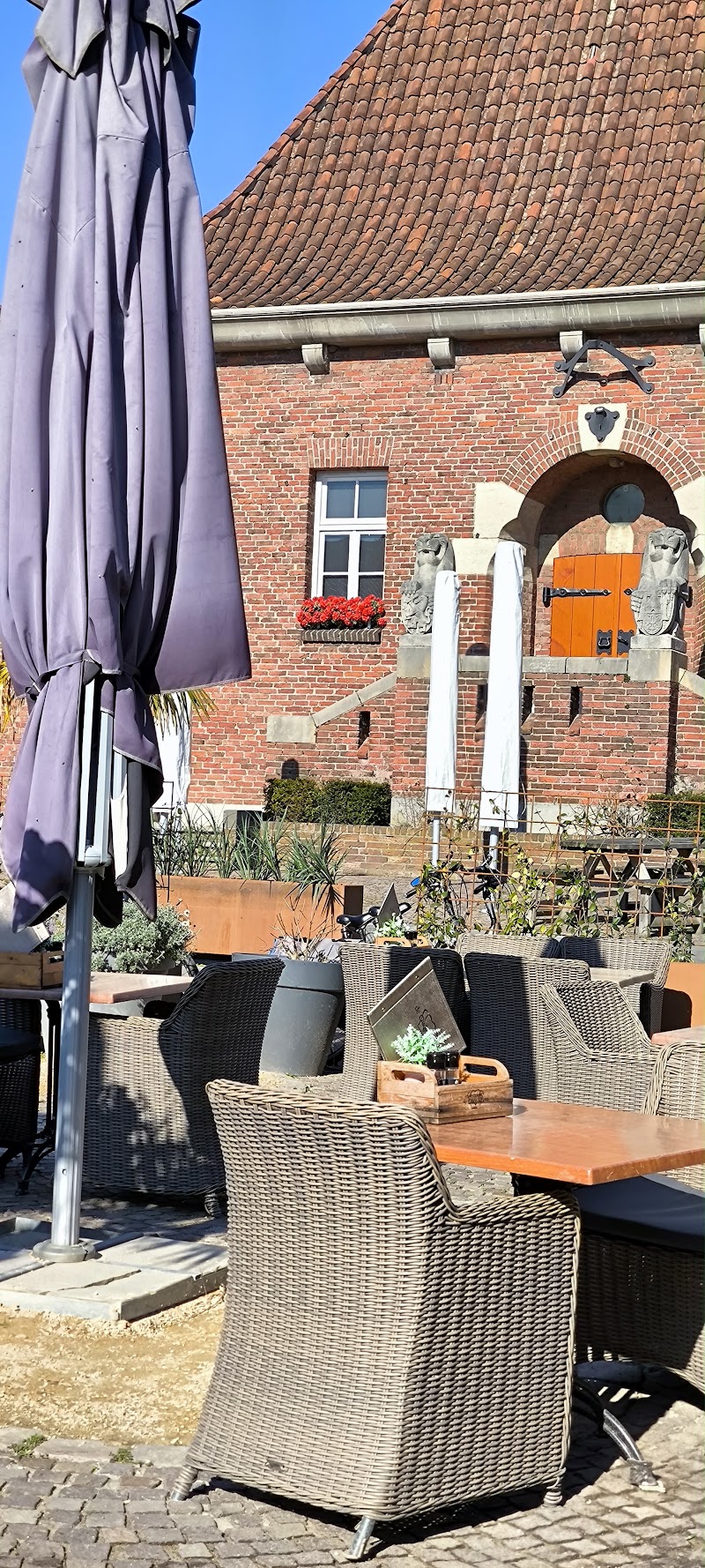 Restaurant De Oude Hoeve - Restaurant De Oude Hoeve Raadhuisplein 6, 5944 AH Arcen, Netherlands